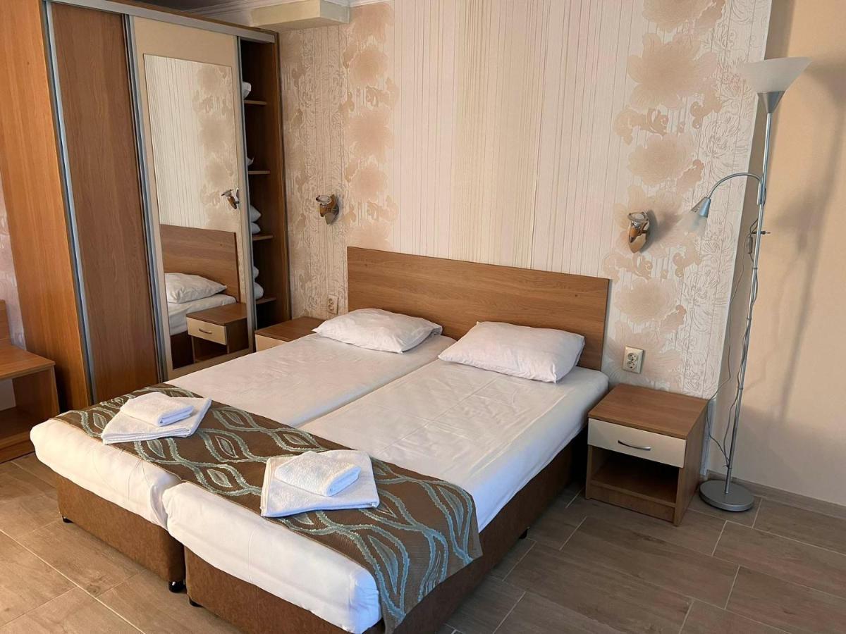 Хотел Диамант Hotel Diamond Balchik Exterior foto